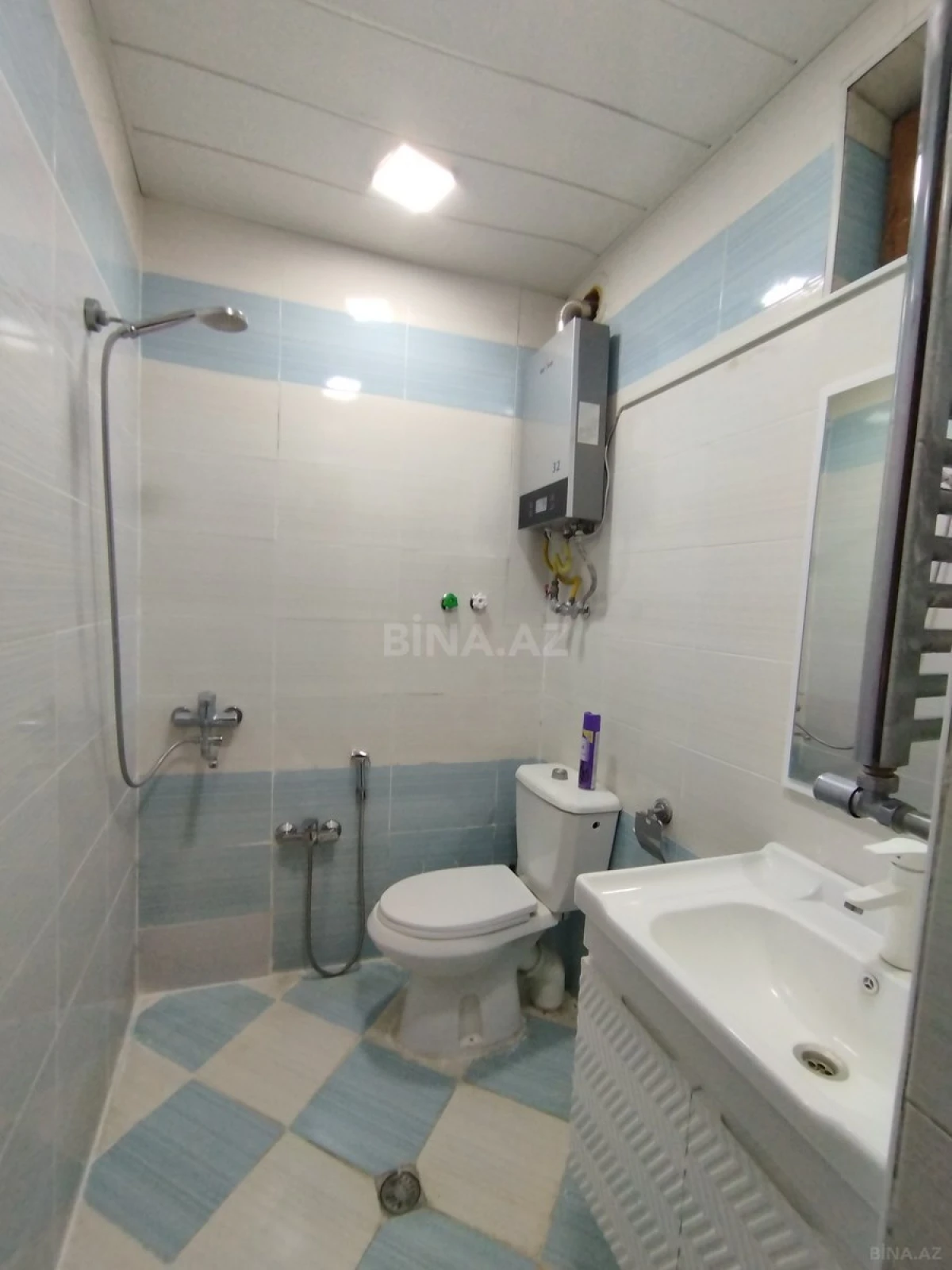 Satılır 2 otaqlı mənzil 65 m²