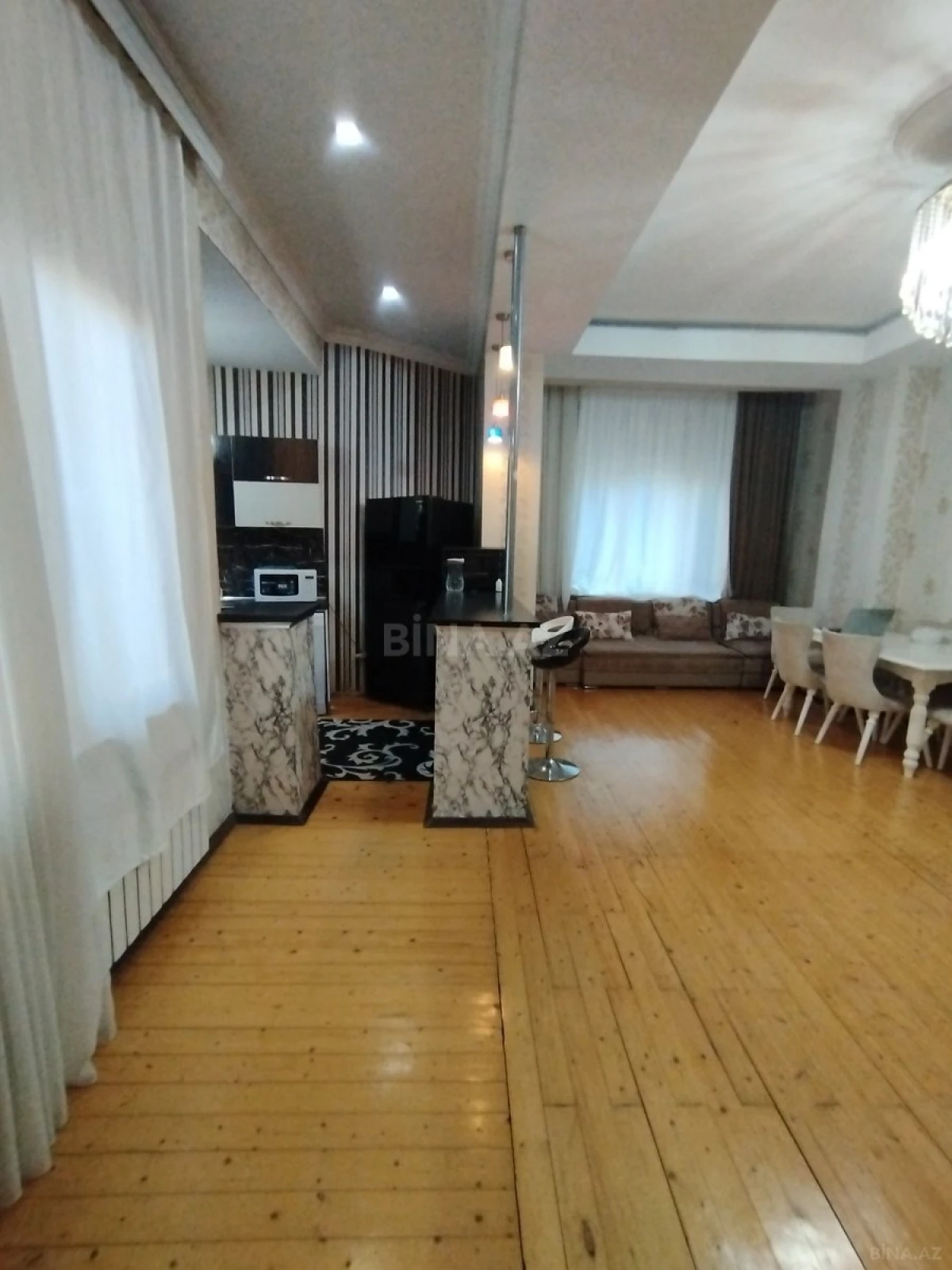 Satılır 2 otaqlı mənzil 65 m²