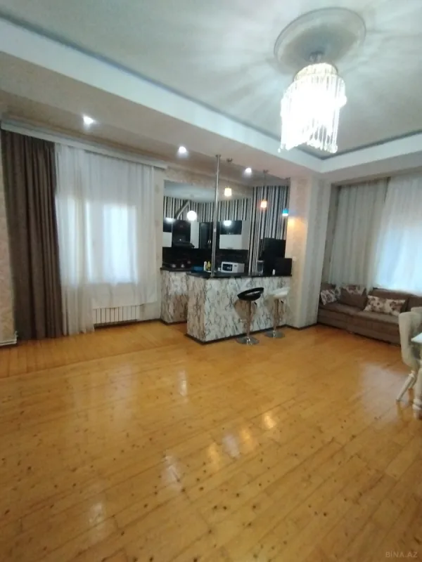 Satılır 2 otaqlı mənzil 65 m²