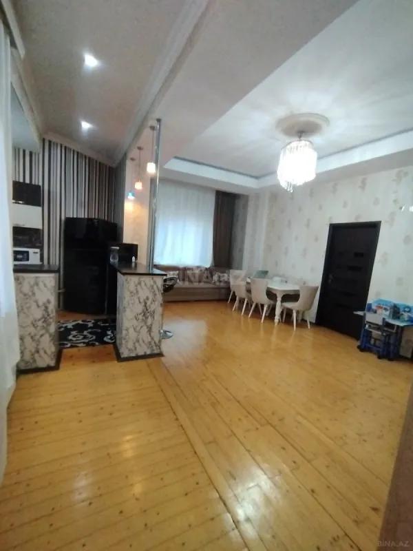 Satılır 2 otaqlı mənzil 65 m²