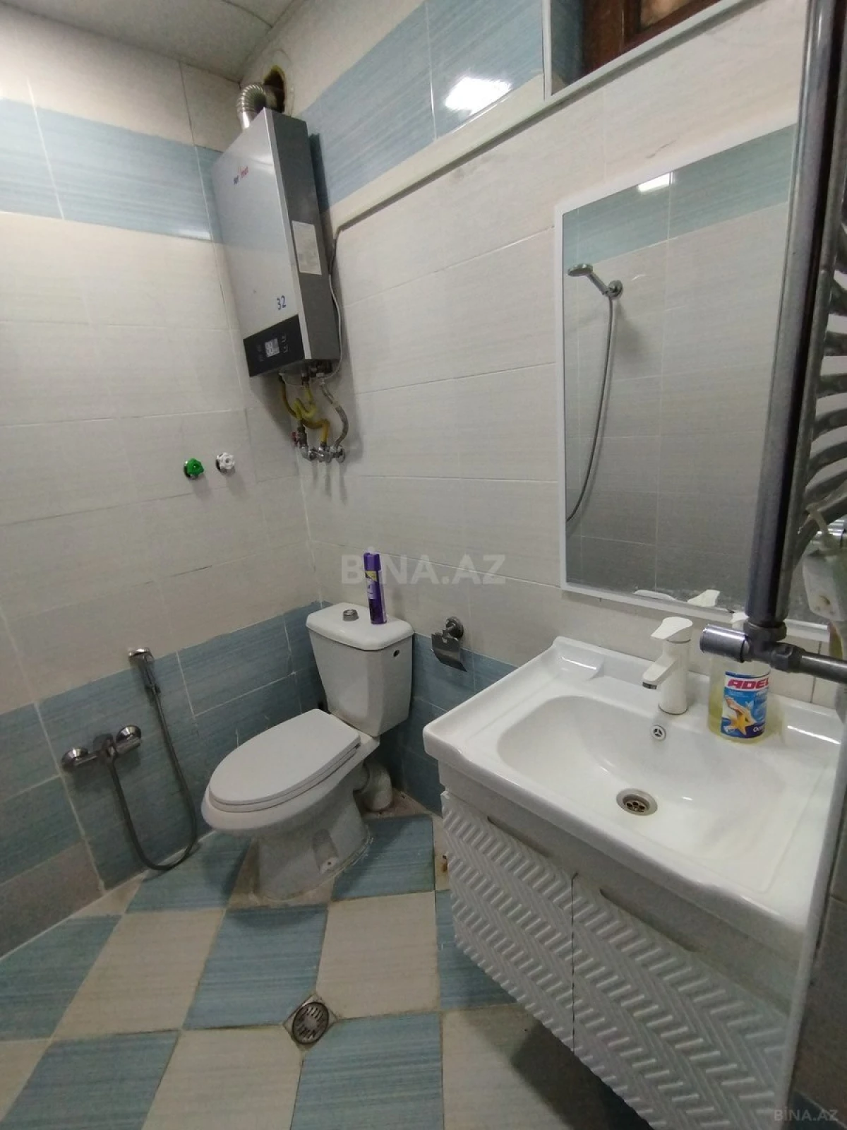 Satılır 2 otaqlı mənzil 65 m²