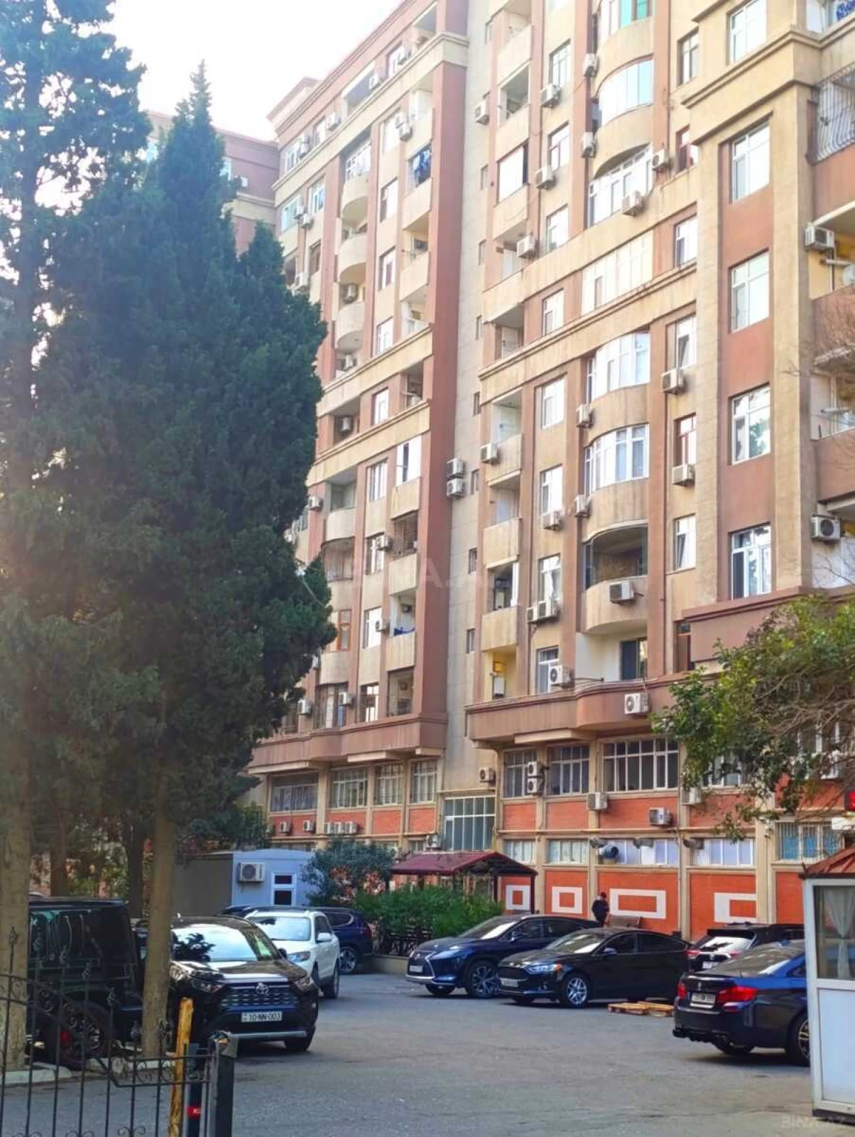 Satılır 2 otaqlı mənzil 90 m²