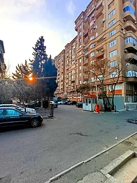 Satılır 2 otaqlı mənzil 90 m²