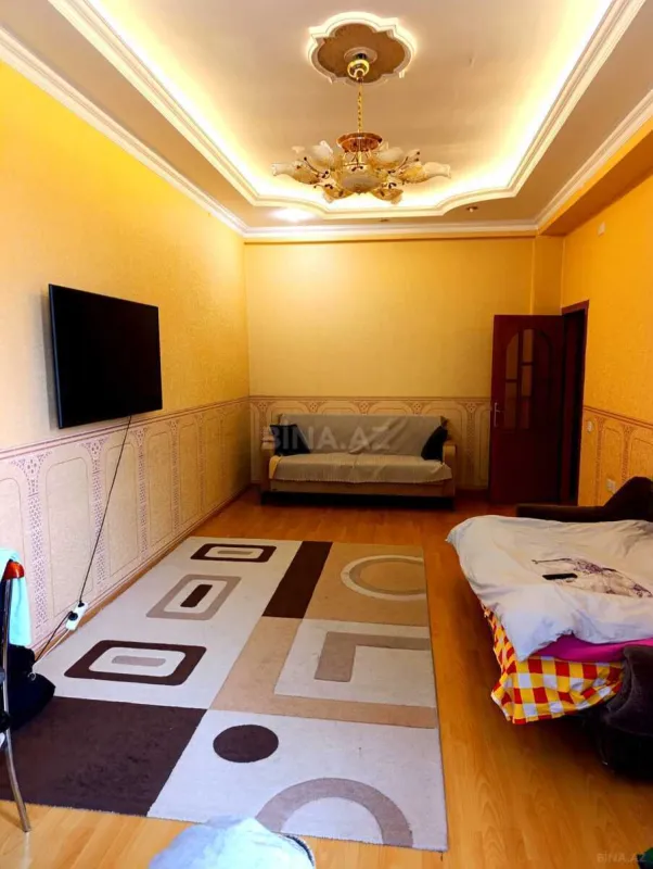 Satılır 2 otaqlı mənzil 90 m²