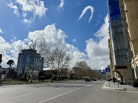 Satılır 3 otaqlı mənzil 120 m²