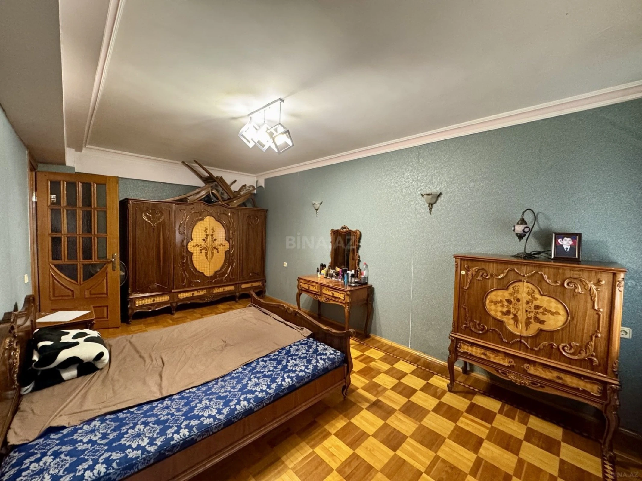 Satılır 3 otaqlı mənzil 120 m²