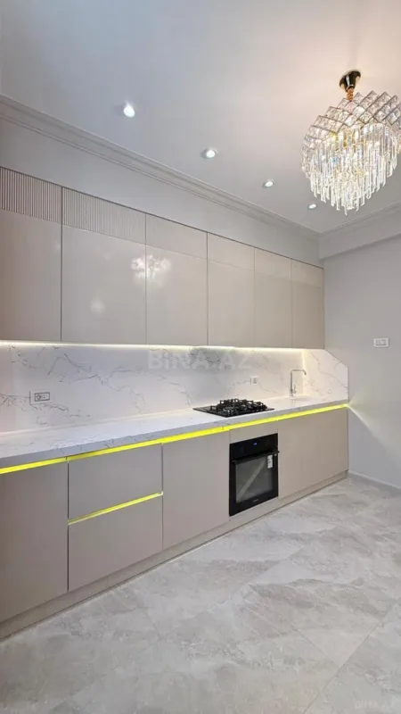 Satılır 3 otaqlı mənzil 113 m²