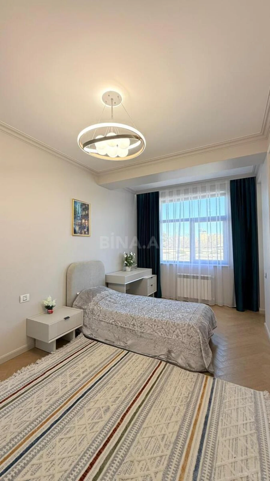 Satılır 3 otaqlı mənzil 113 m²