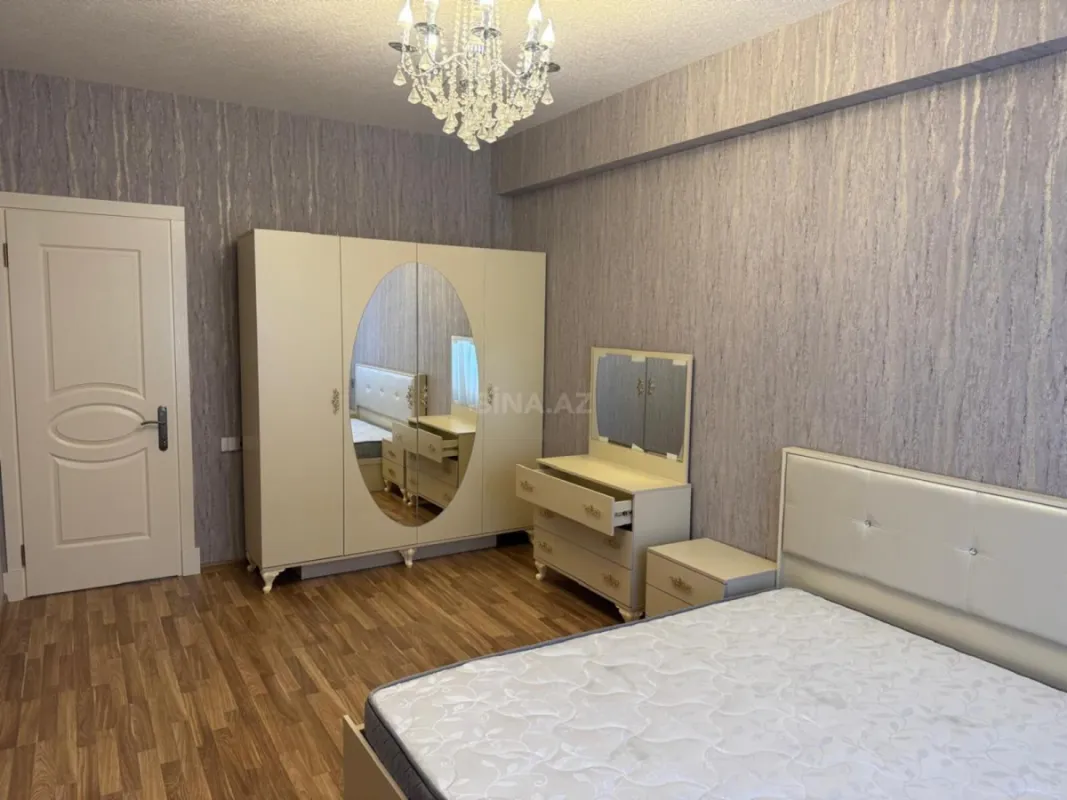 Satılır 3 otaqlı mənzil 106 m²