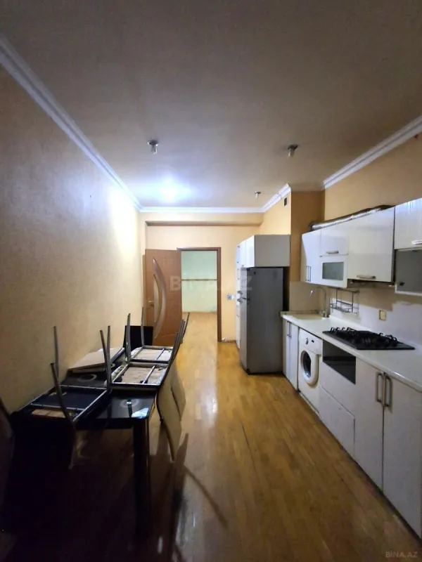 Satılır 3 otaqlı mənzil 150 m²