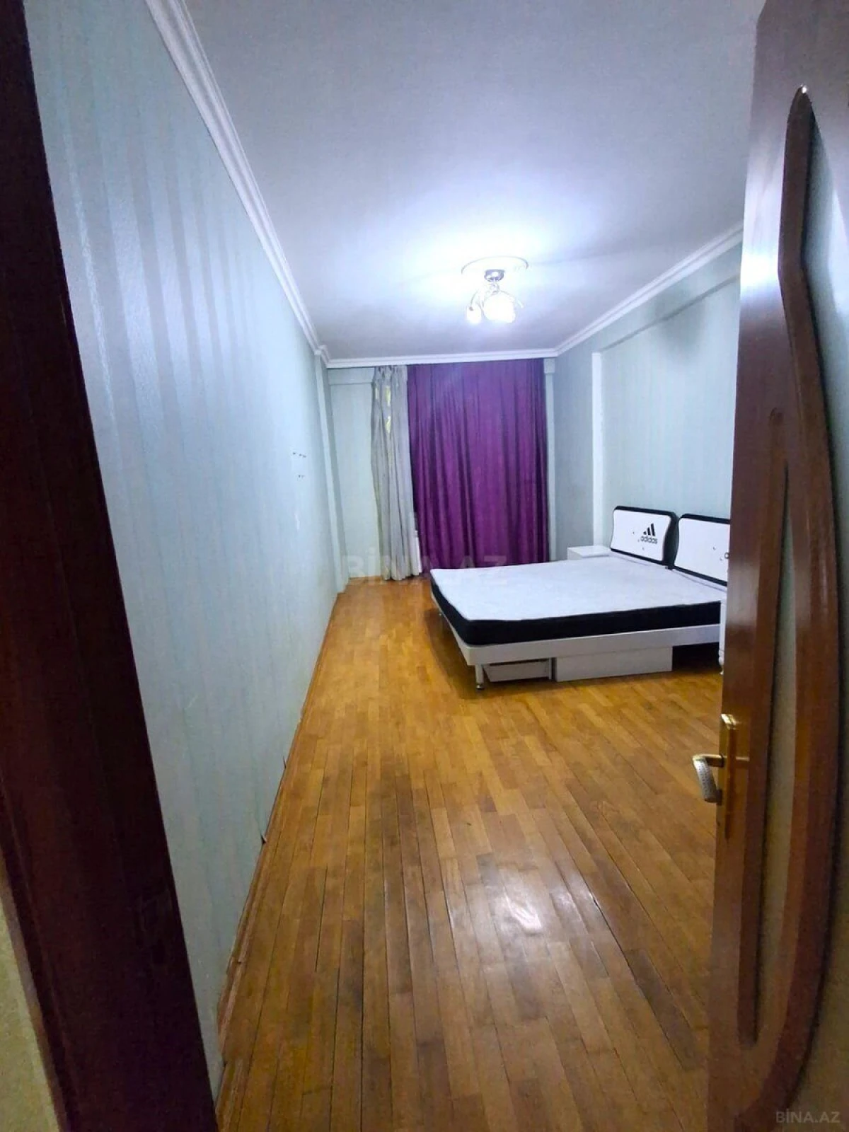 Satılır 3 otaqlı mənzil 150 m²