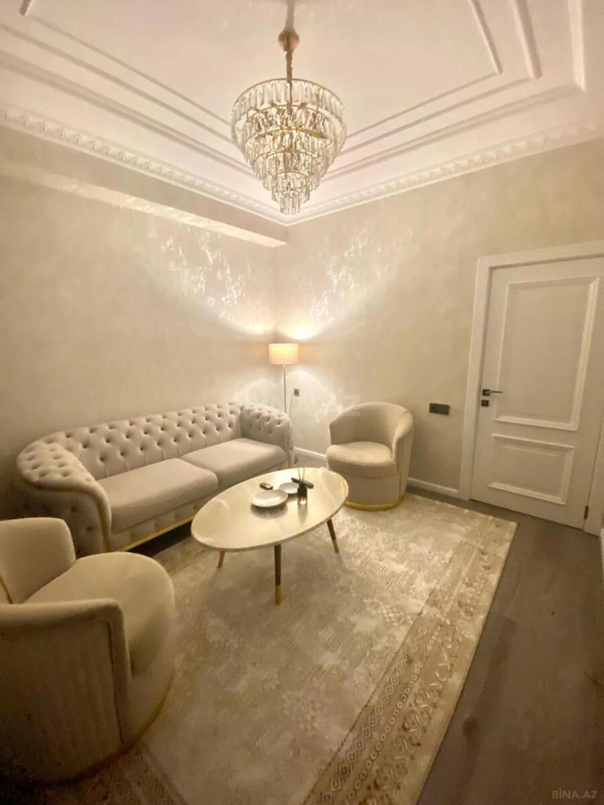 Satılır 2 otaqlı mənzil 53 m²