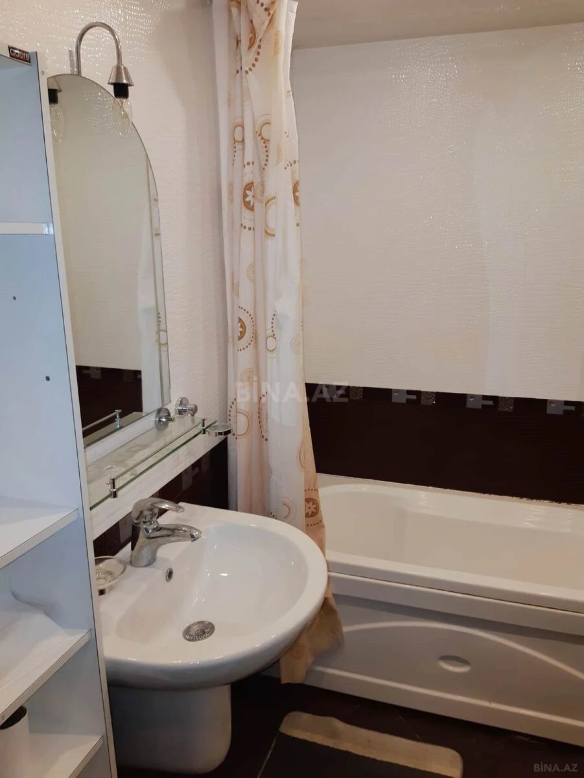 Kirayə verilir 2 otaqlı mənzil 67 m²