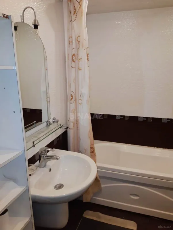 Kirayə verilir 2 otaqlı mənzil 67 m²