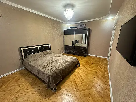 Kirayə verilir 3 otaqlı mənzil 120 m²