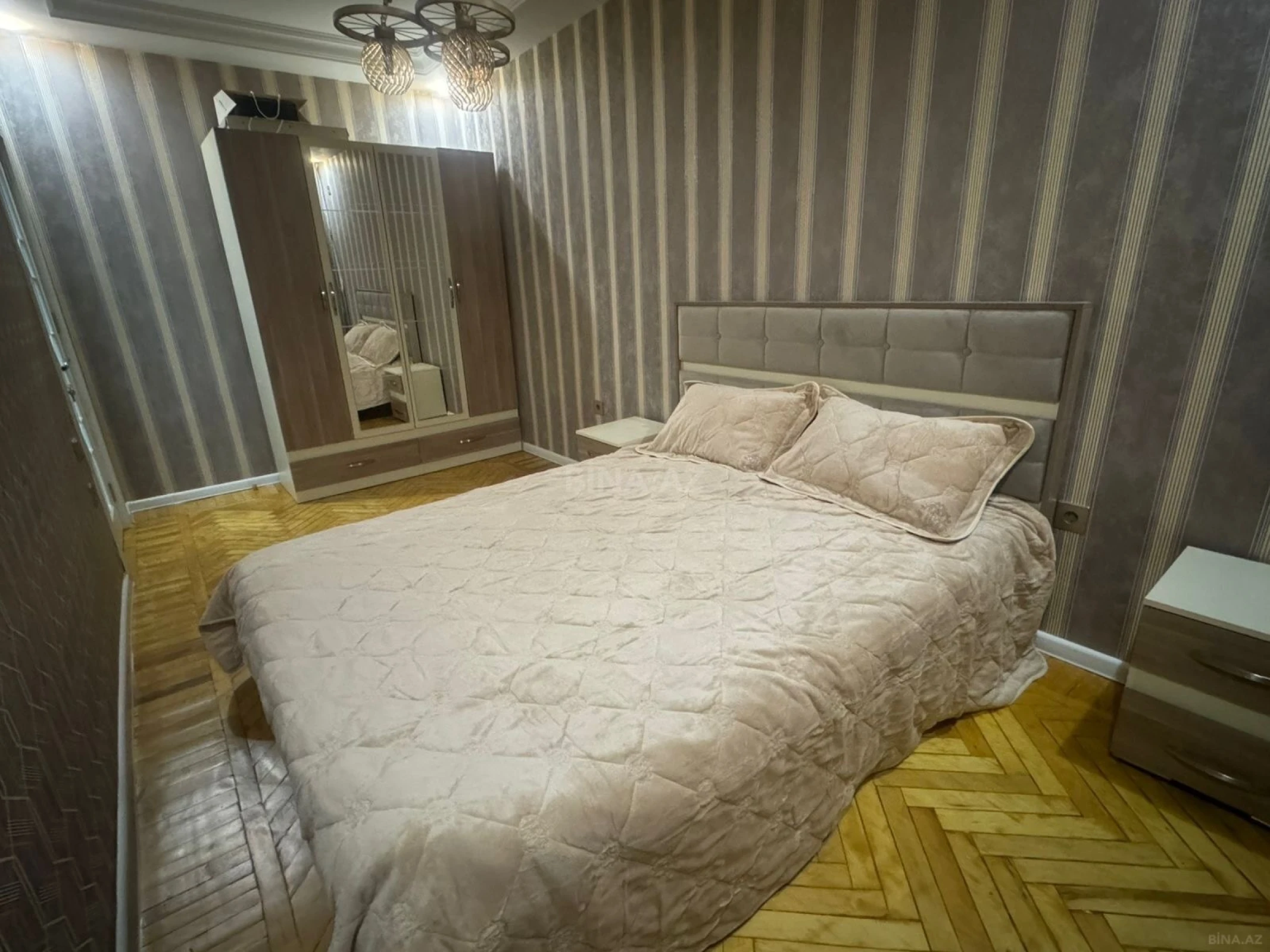 Kirayə verilir 3 otaqlı mənzil 120 m²