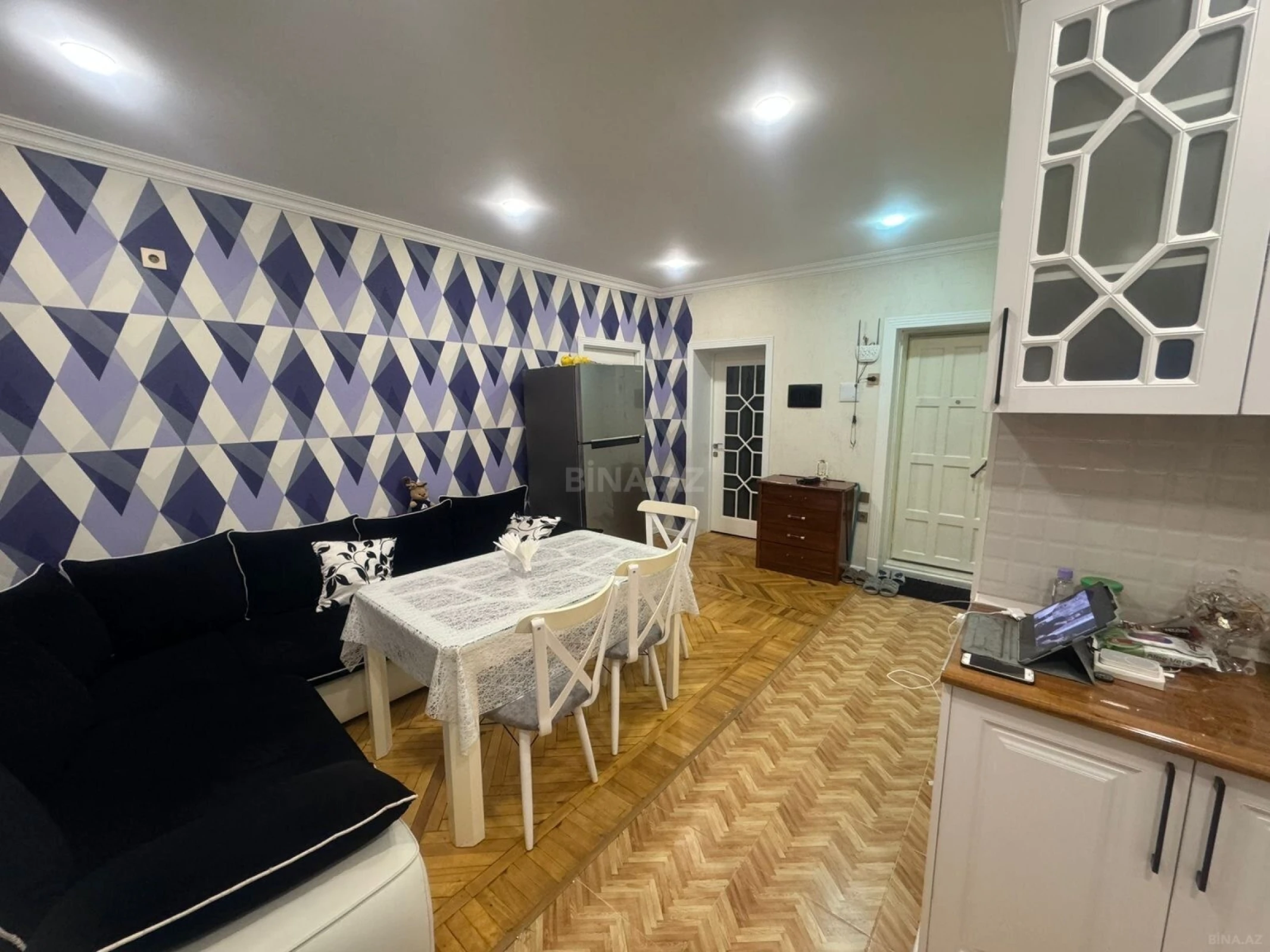 Kirayə verilir 3 otaqlı mənzil 120 m²