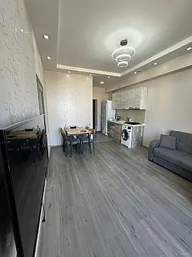 Kirayə verilir 2 otaqlı mənzil 100 m²