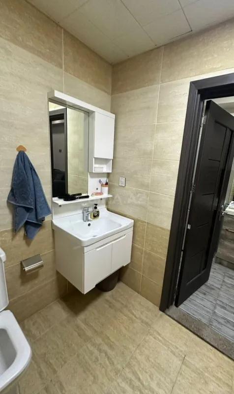 Kirayə verilir 2 otaqlı mənzil 100 m²