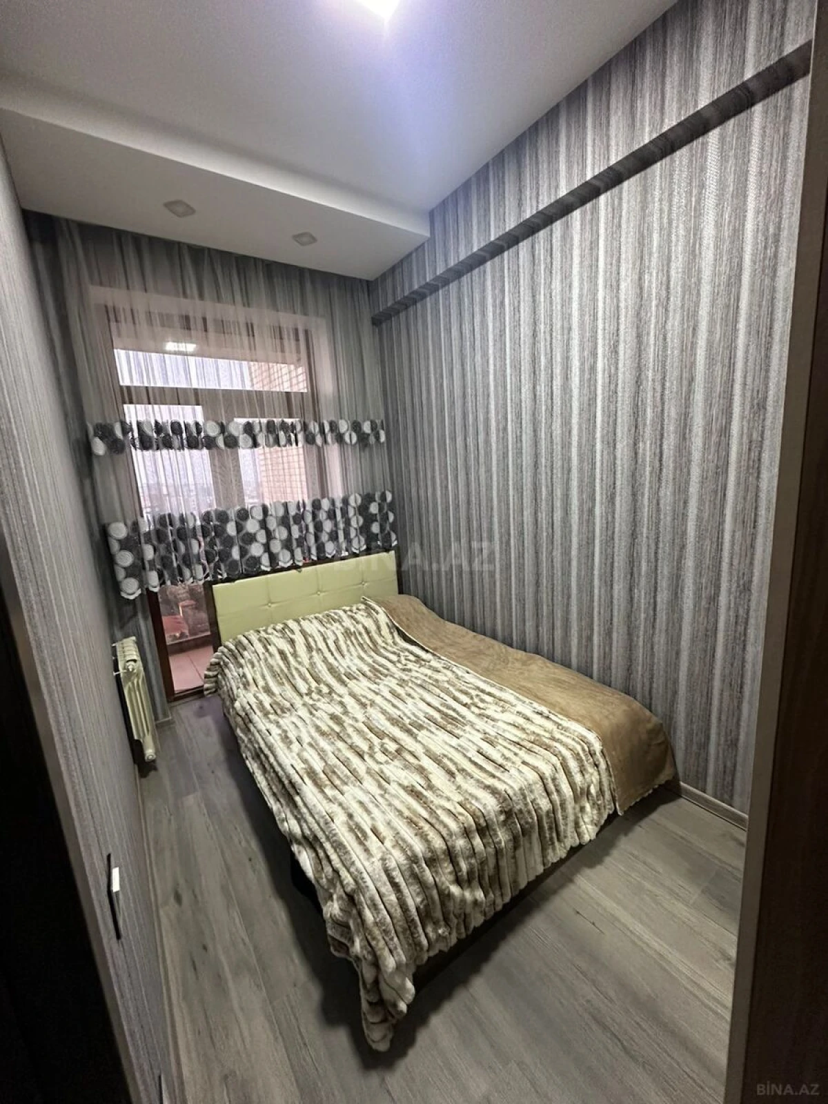 Kirayə verilir 2 otaqlı mənzil 100 m²