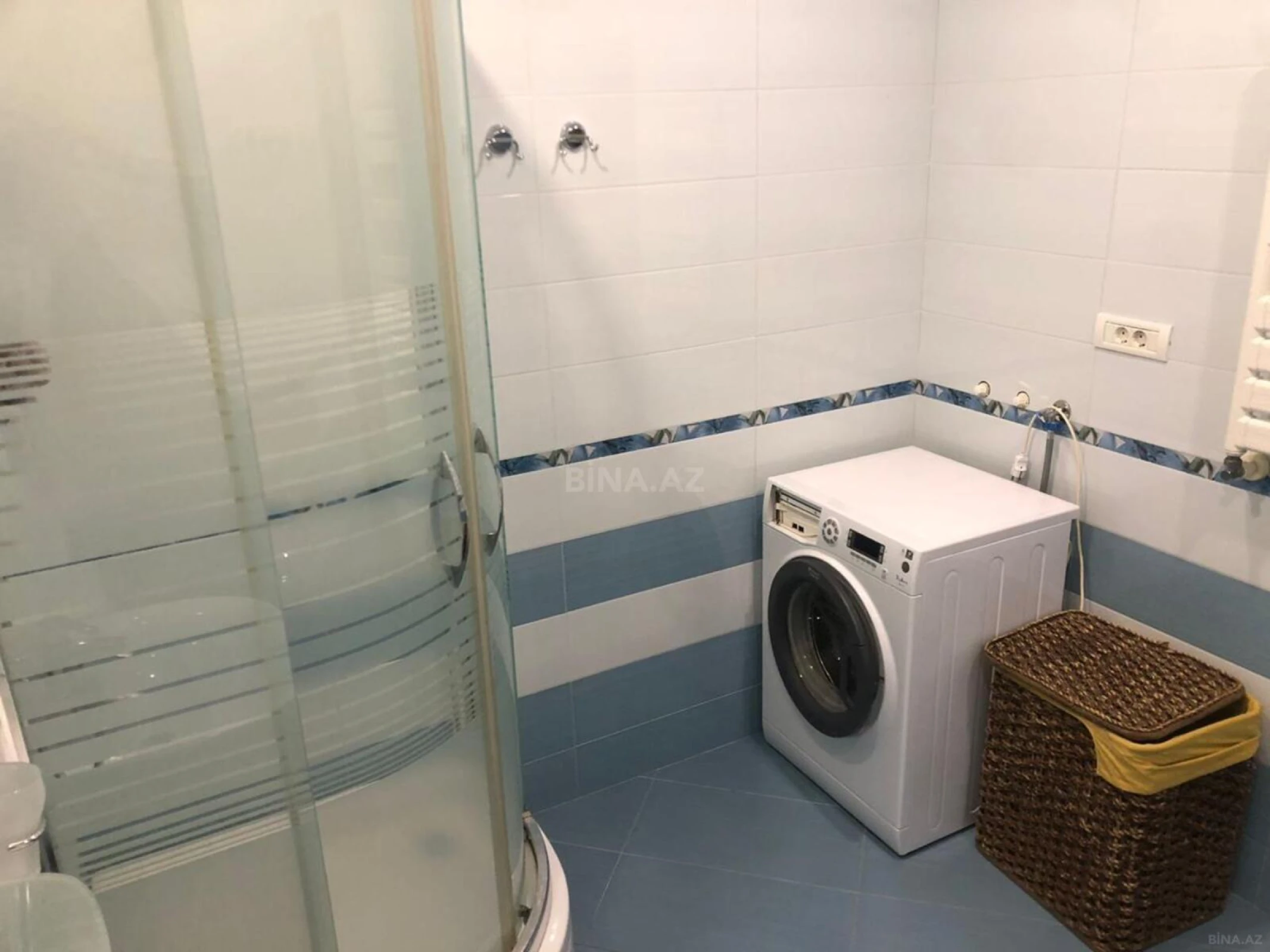 Kirayə verilir 3 otaqlı mənzil 140 m²