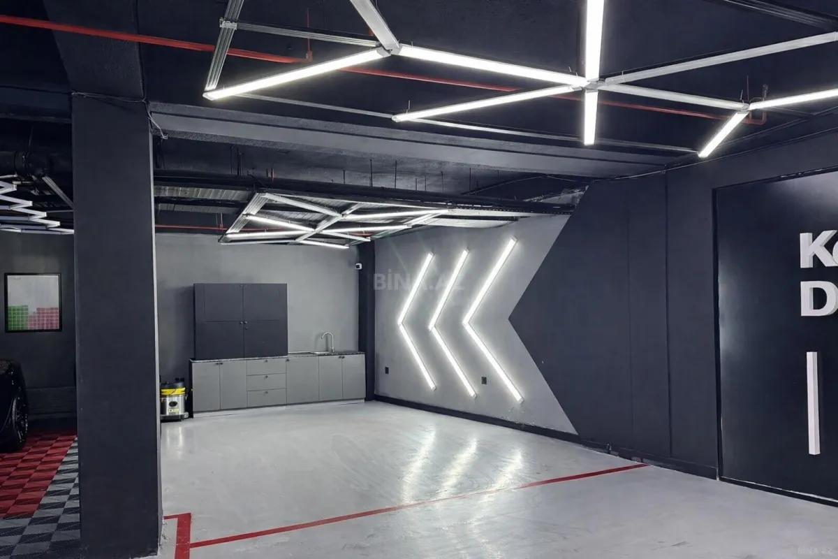 Kirayə verilir obyekt 390 m²