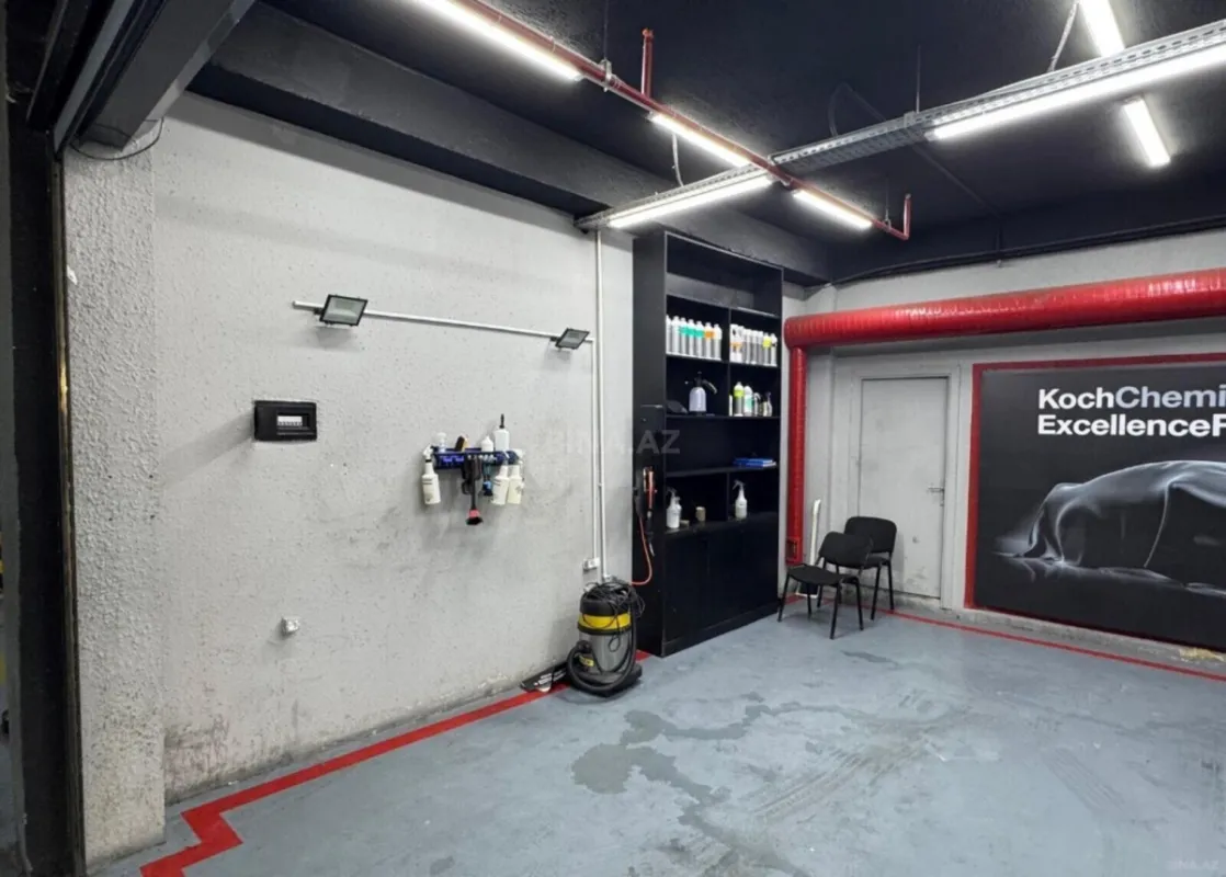 Kirayə verilir obyekt 390 m²