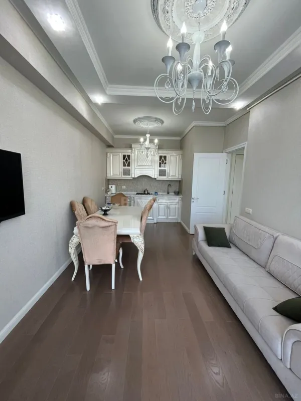 Kirayə verilir 2 otaqlı mənzil 60 m²