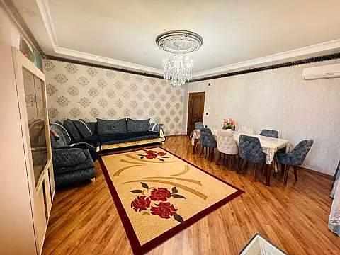 Satılır 4 otaqlı mənzil 140 m² — Bakı, Nizami 4 otaq 140.00 m²