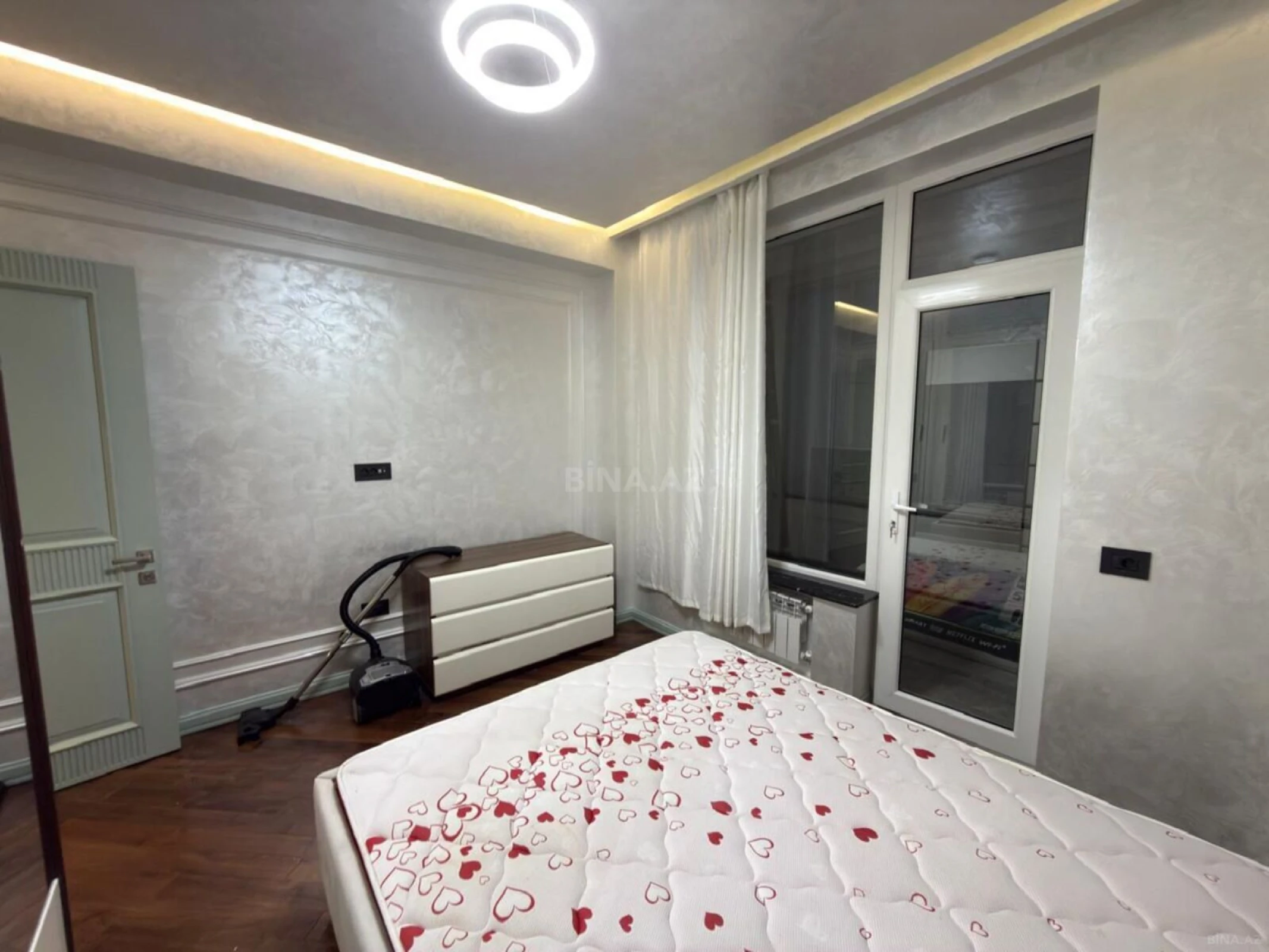Kirayə verilir 3 otaqlı mənzil 96 m²