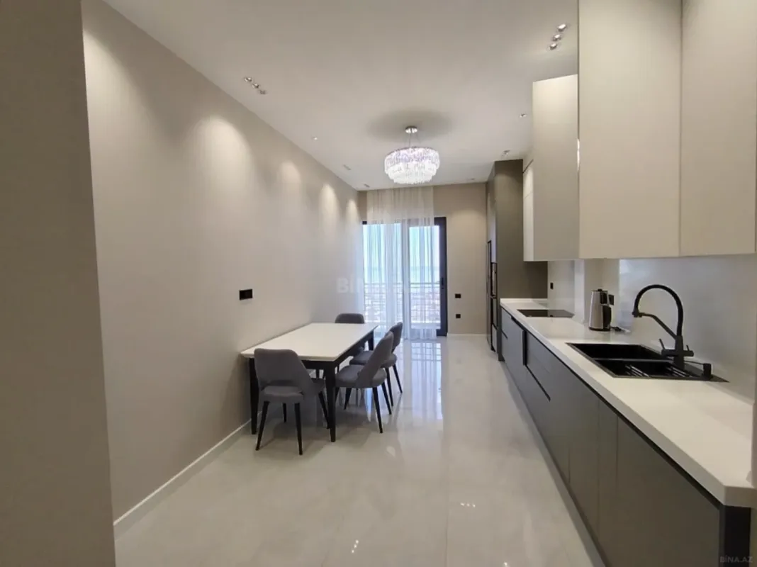 Kirayə verilir 3 otaqlı mənzil 157 m²