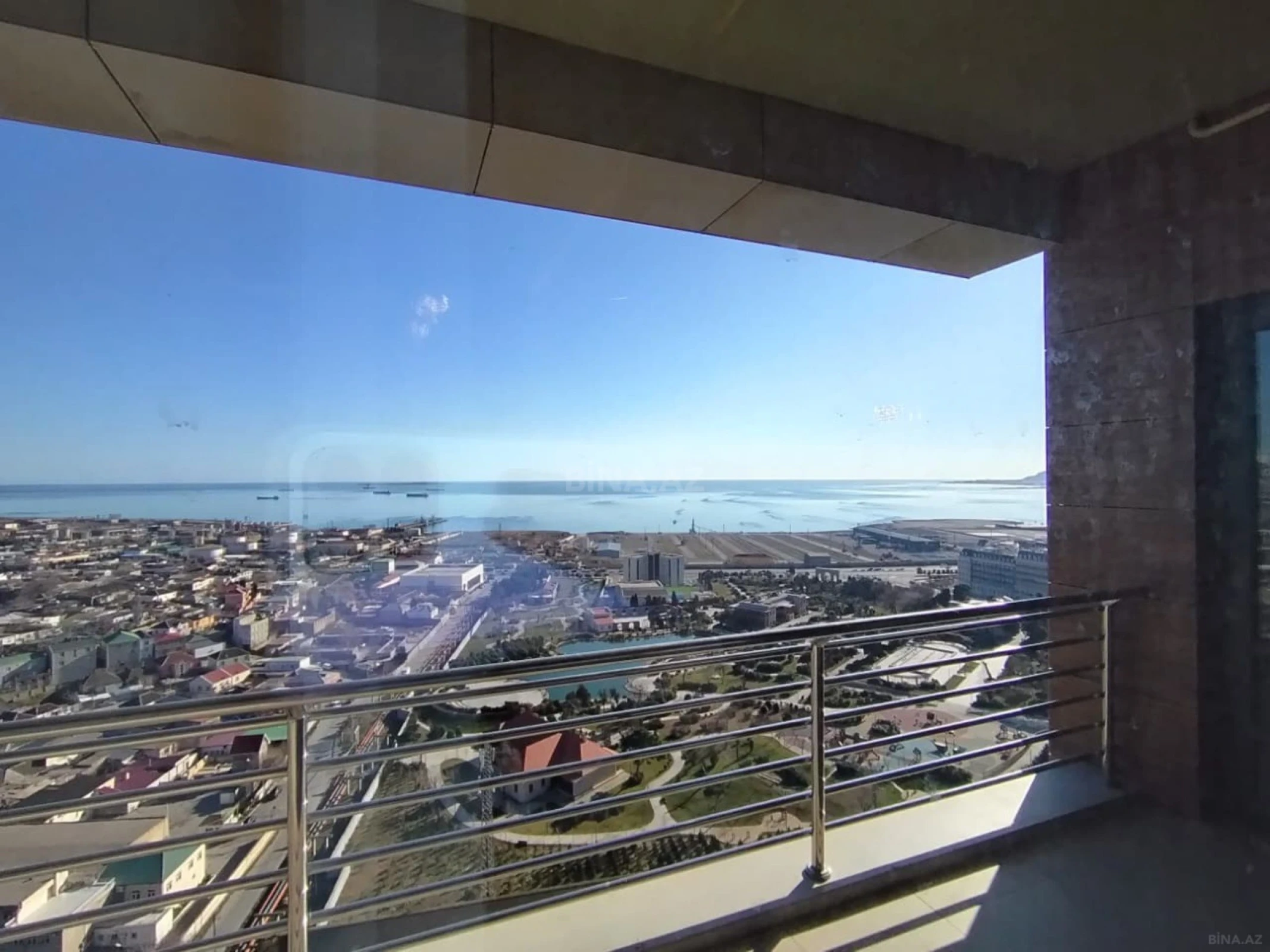 Kirayə verilir 3 otaqlı mənzil 157 m²