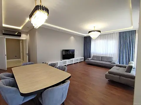 Kirayə verilir 3 otaqlı mənzil 157 m²
