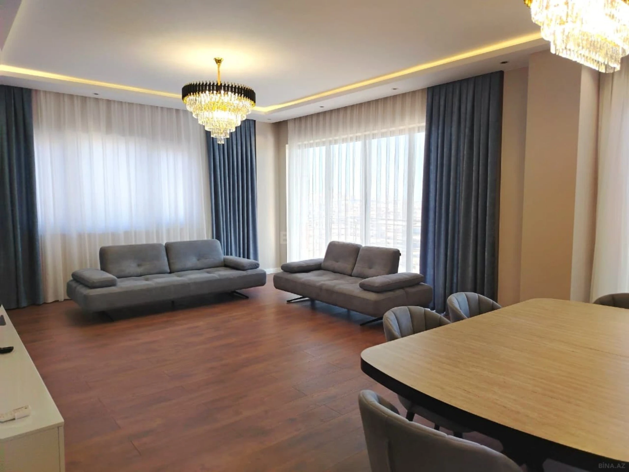 Kirayə verilir 3 otaqlı mənzil 157 m²