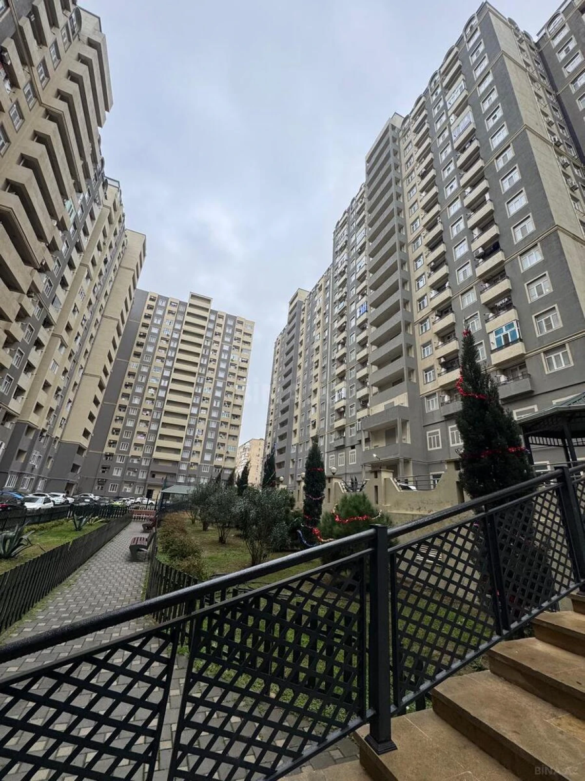 Satılır 2 otaqlı mənzil 47.4 m²