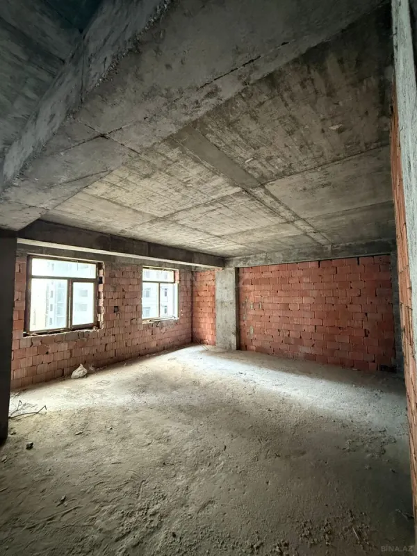 Satılır 3 otaqlı mənzil 104 m²