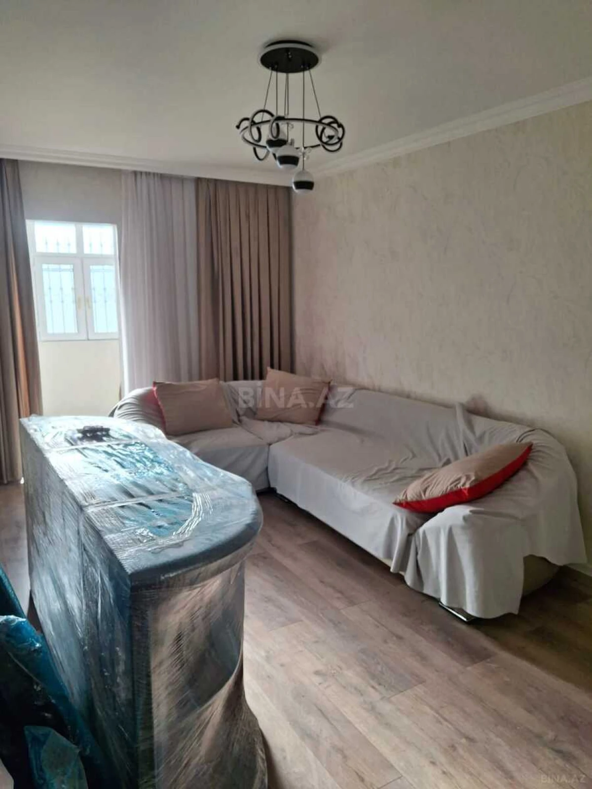 Satılır 2 otaqlı mənzil 60 m²