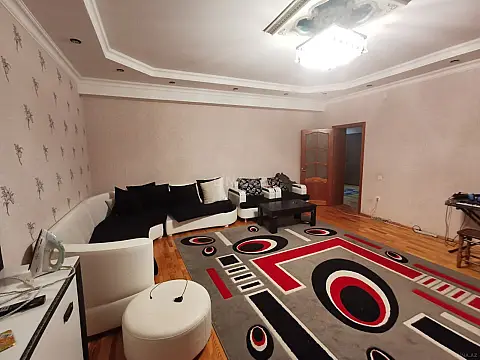 Satılır 2 otaqlı mənzil 90 m²