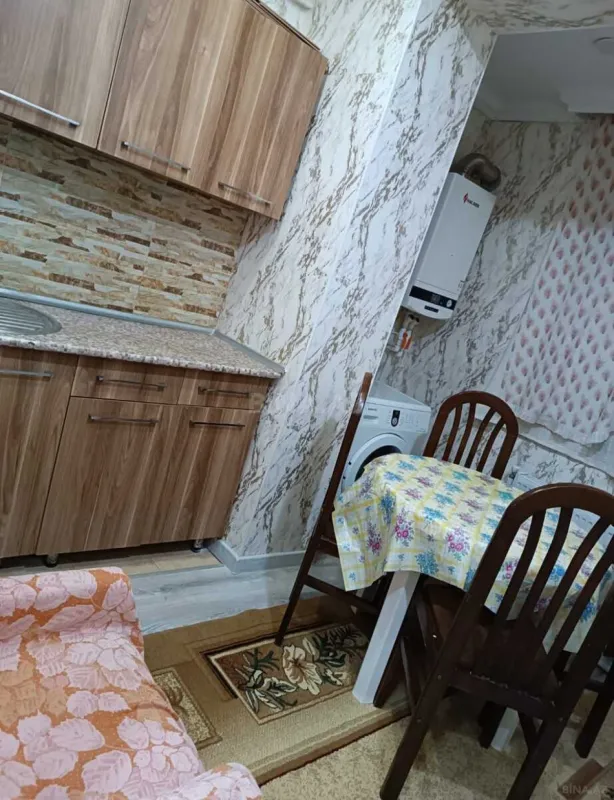 Kirayə verilir 2 otaqlı mənzil 60 m²