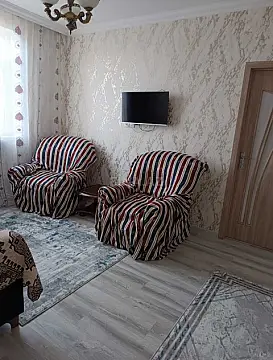 Kirayə verilir 2 otaqlı mənzil 60 m²