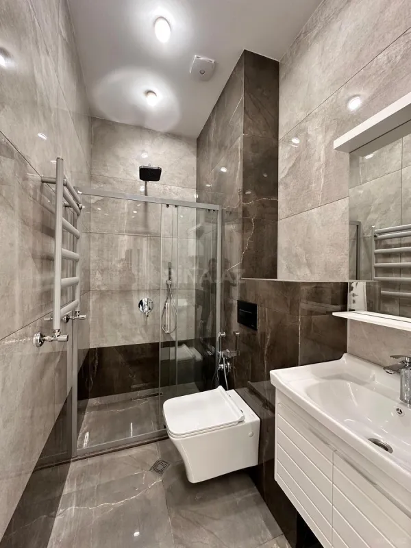 Satılır 2 otaqlı mənzil 60 m²