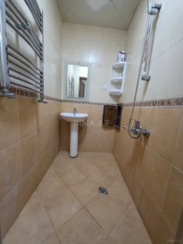 Satılır 2 otaqlı mənzil 84 m²