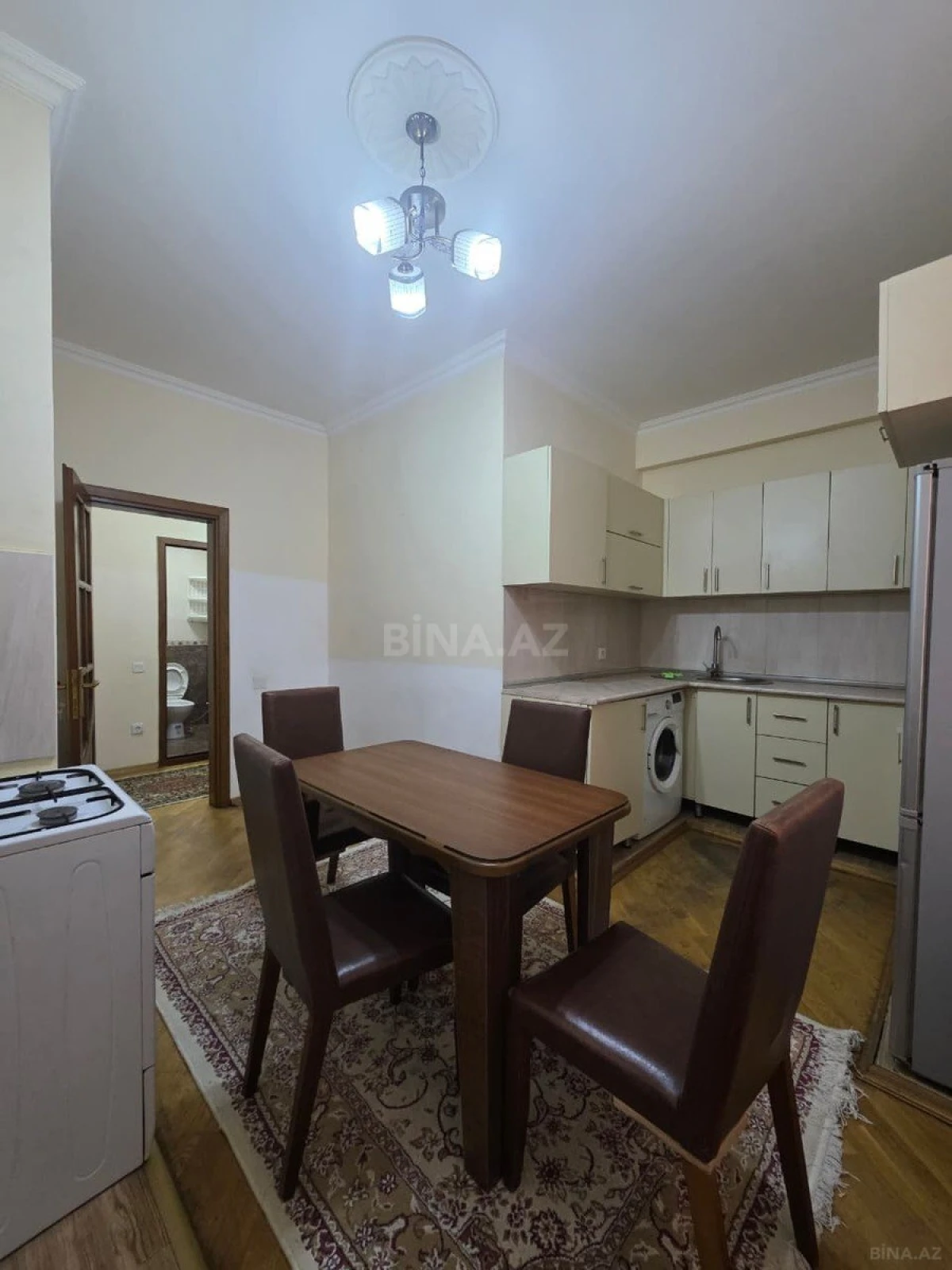 Satılır 2 otaqlı mənzil 84 m²