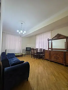 Satılır 2 otaqlı mənzil 84 m²