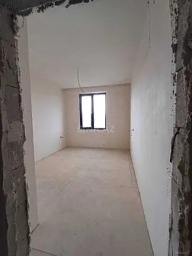 Satılır 3 otaqlı mənzil 135 m²