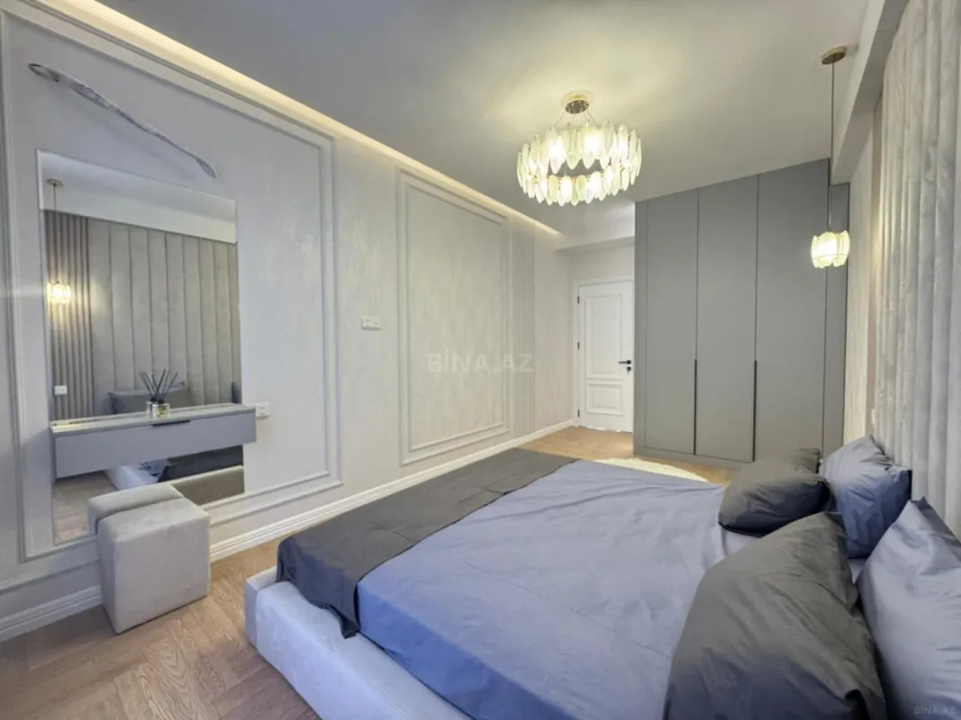Satılır 3 otaqlı mənzil 120 m²