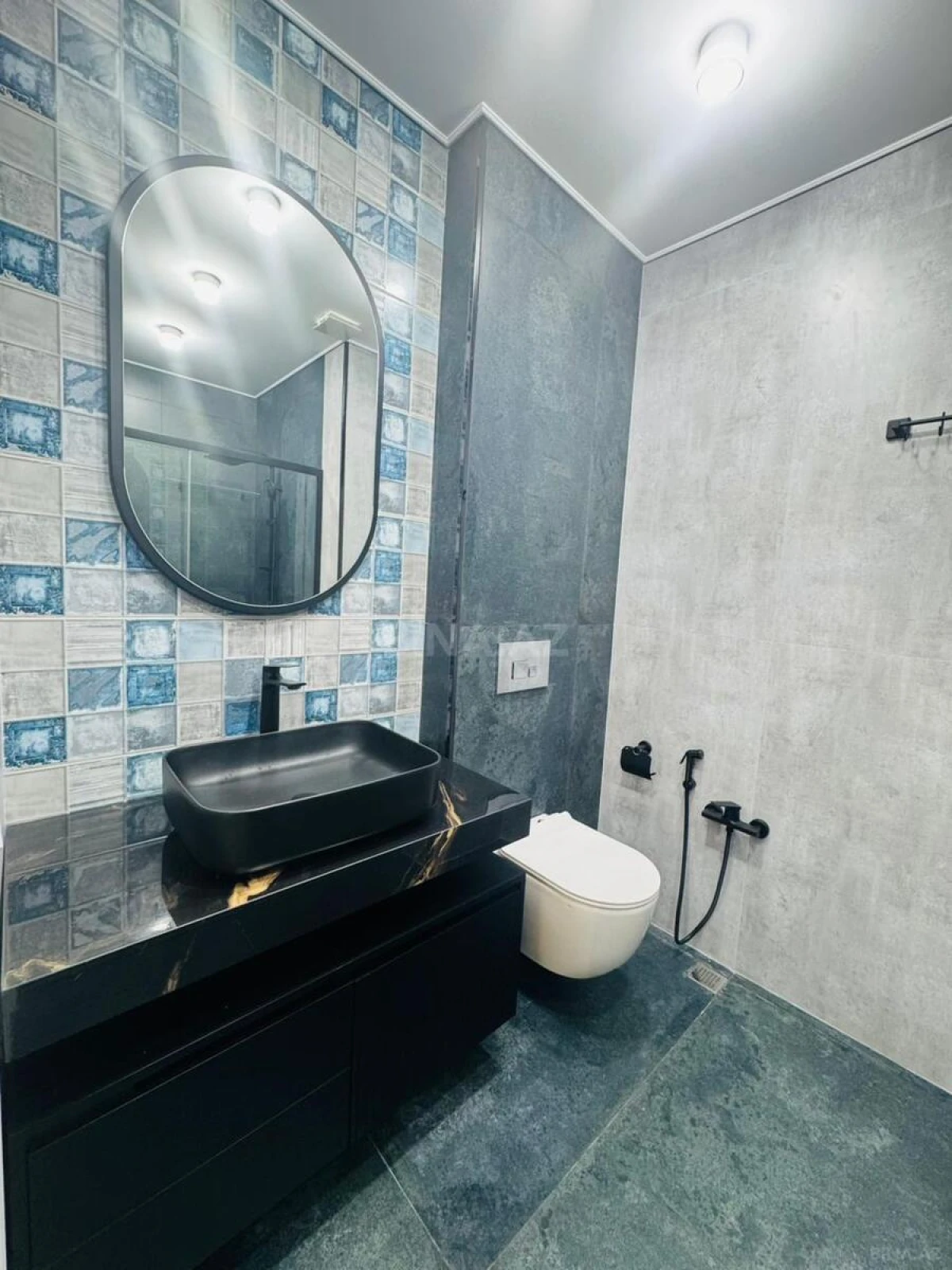 Satılır 3 otaqlı mənzil 120 m²