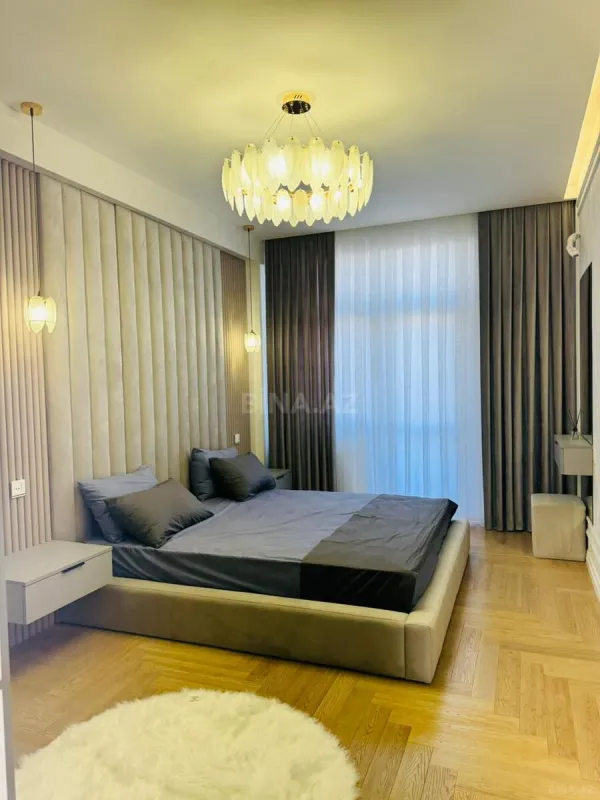 Satılır 3 otaqlı mənzil 120 m²