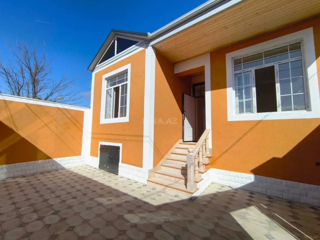 Satılır 4 otaqlı həyət evi 120 m²