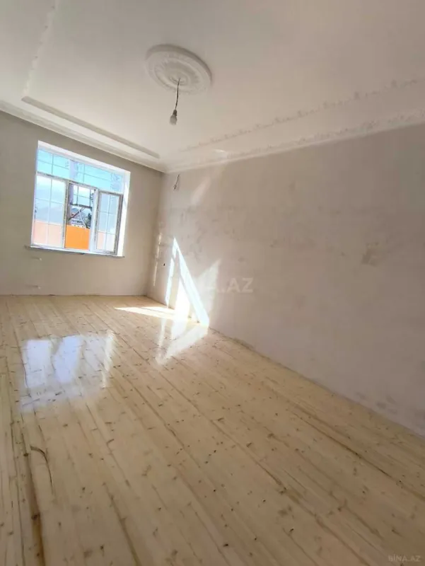 Satılır 4 otaqlı həyət evi 120 m²
